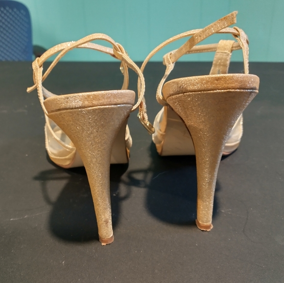 Dress sandals - Picture 2 of 3